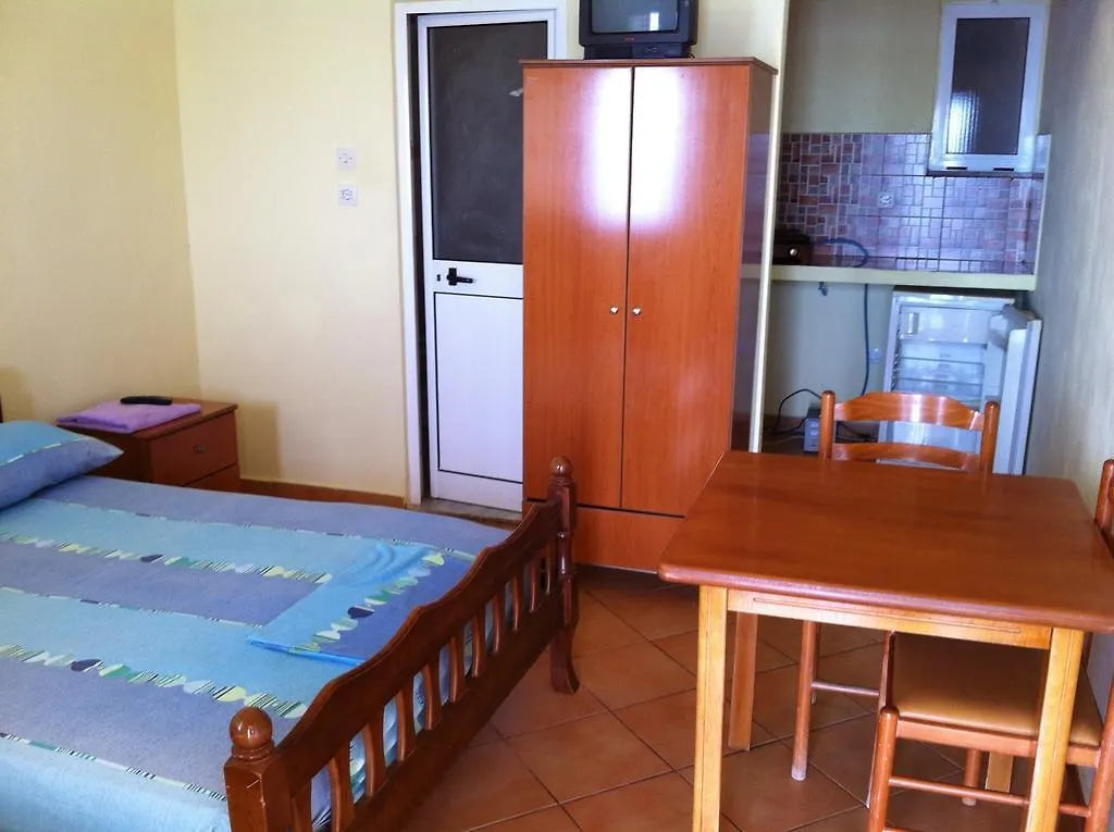 Apartments Pano Marko Dhermi 0*,  Albania